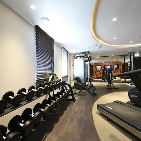 Mercure Old Town Hotel 4*