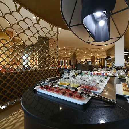 Mercure Old Town 4*